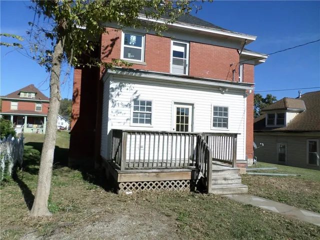 $216,500 | 1020 Santa Fe Street, Atchison, KS 66002