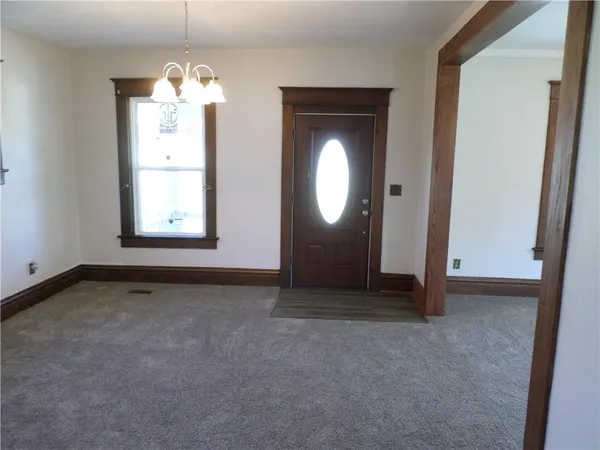 $194,900 | 1020 Santa Fe Street, Atchison, KS 66002