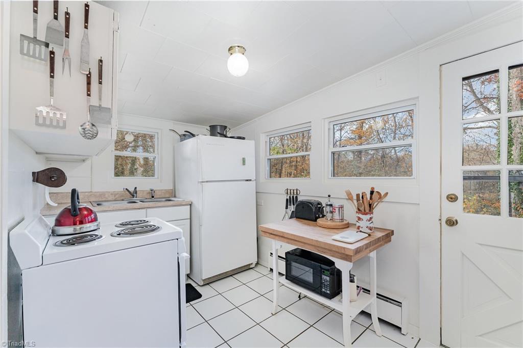 3404 North Rockingham Road Greensboro, NC 27407 - Photo 12 of 19