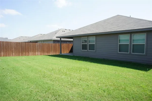 $2,250 | 16428 Milwaukee Street, Justin, TX 76247