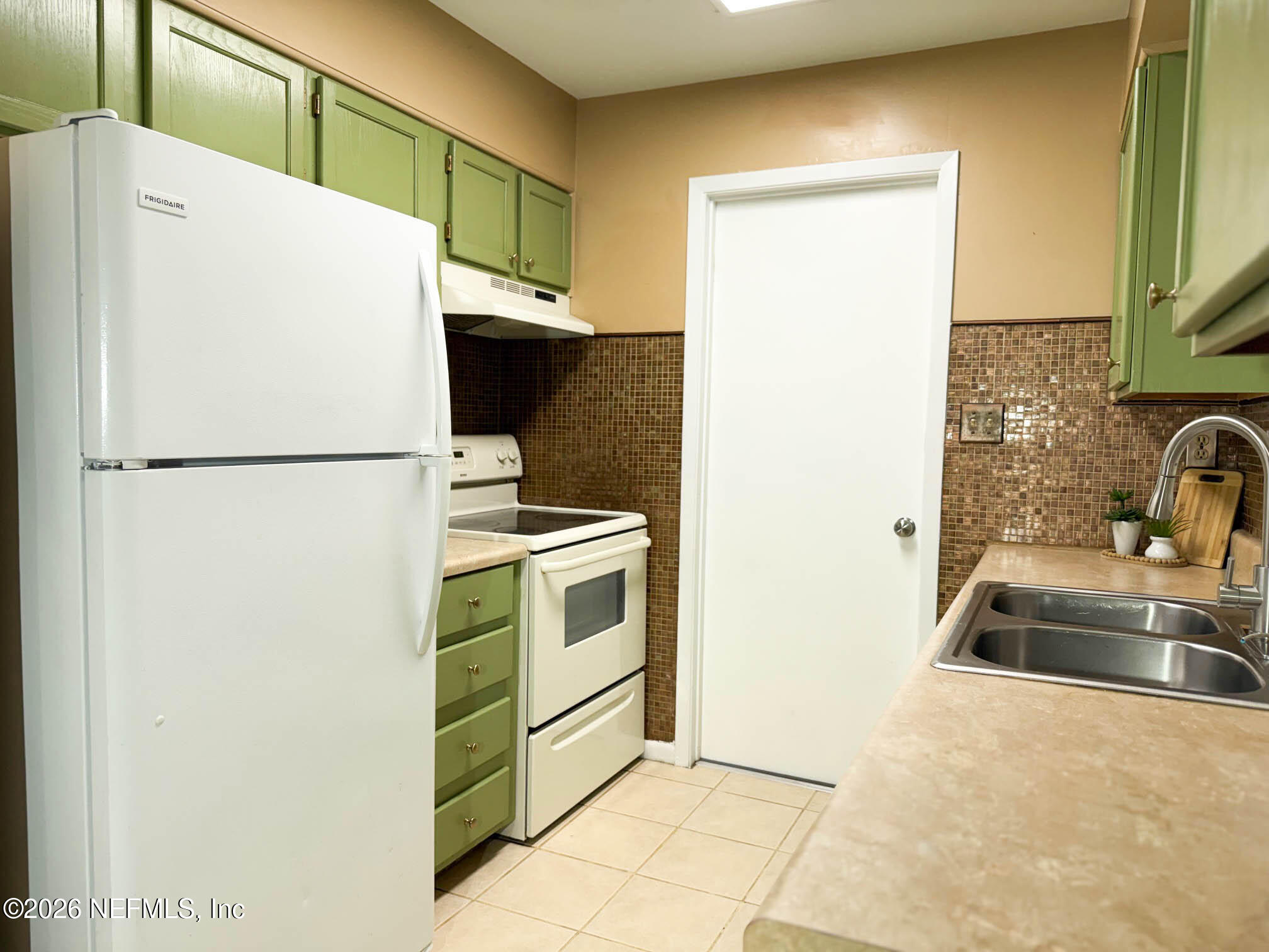 22620 Southeast Hawthorne Road Hawthorne, FL 32640 - Photo 6 of 28 IMG_5060