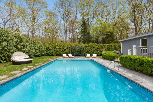 $25,000 | 60 Cedar Drive, East Hampton, NY 11937