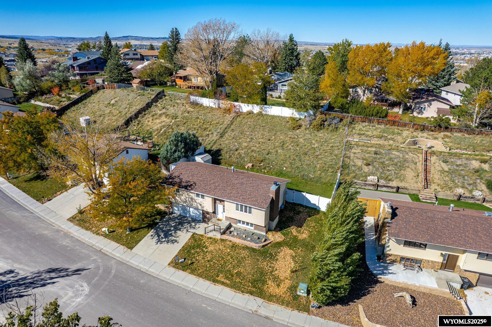 3110 Ridgecrest Drive Casper, WY 82604 - Photo 7 of 40