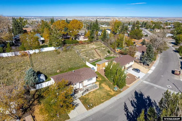 $356,000 | 3110 Ridgecrest Drive, Casper, WY 82604