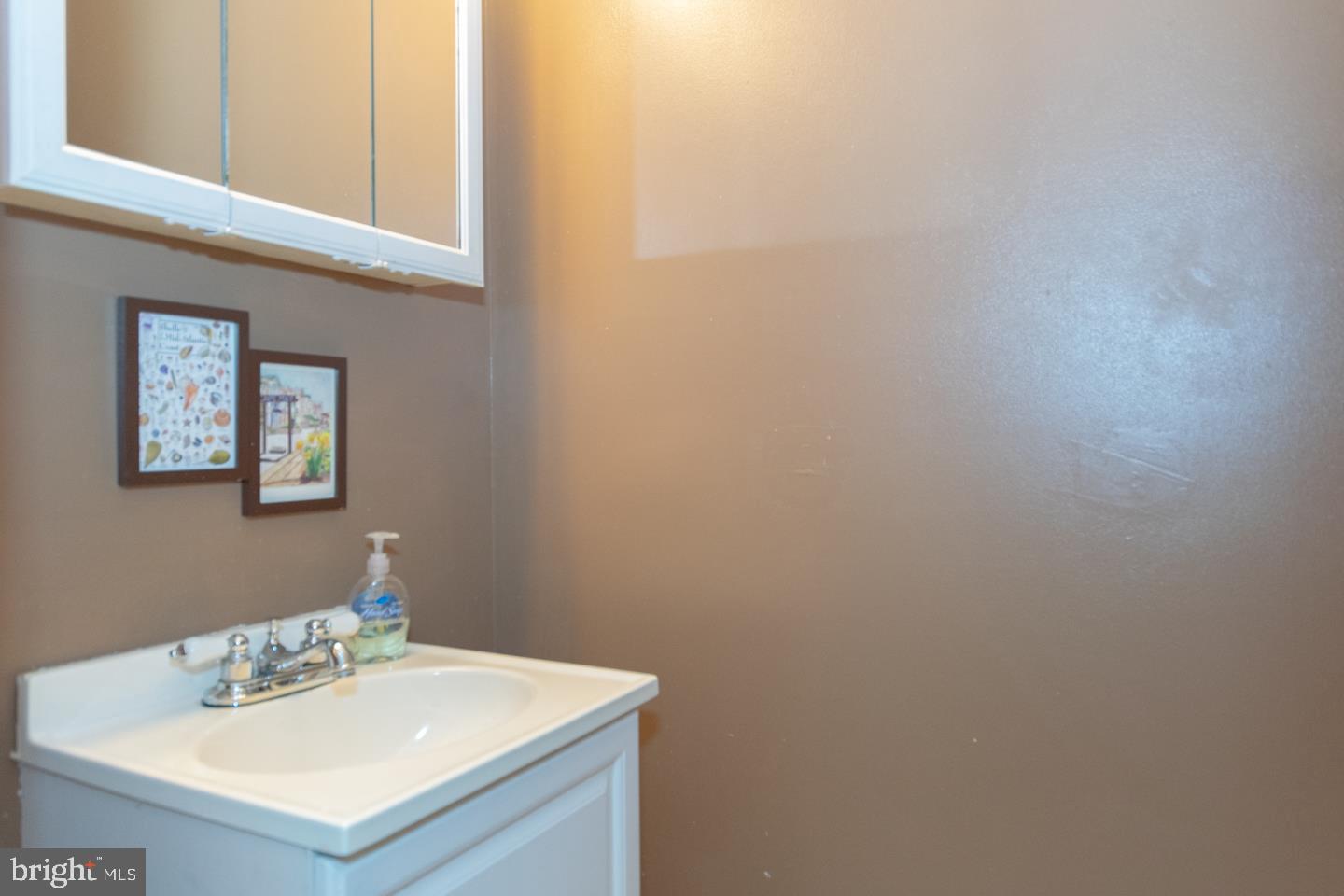 425 Gruber Road Harleysville, PA 19438 - Photo 14 of 38 Powder Room