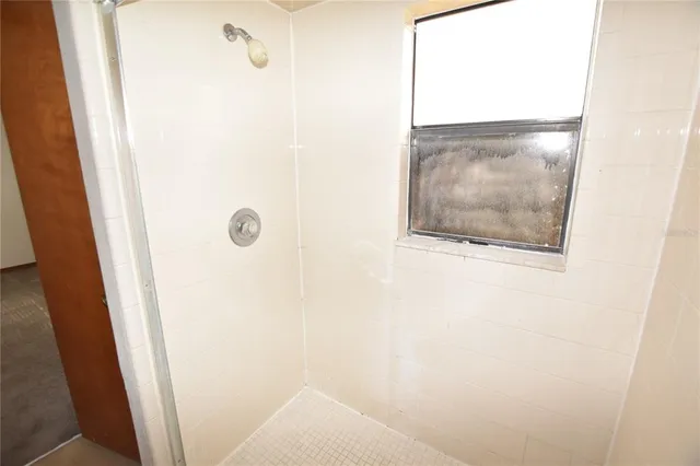 a picture of a bathroom