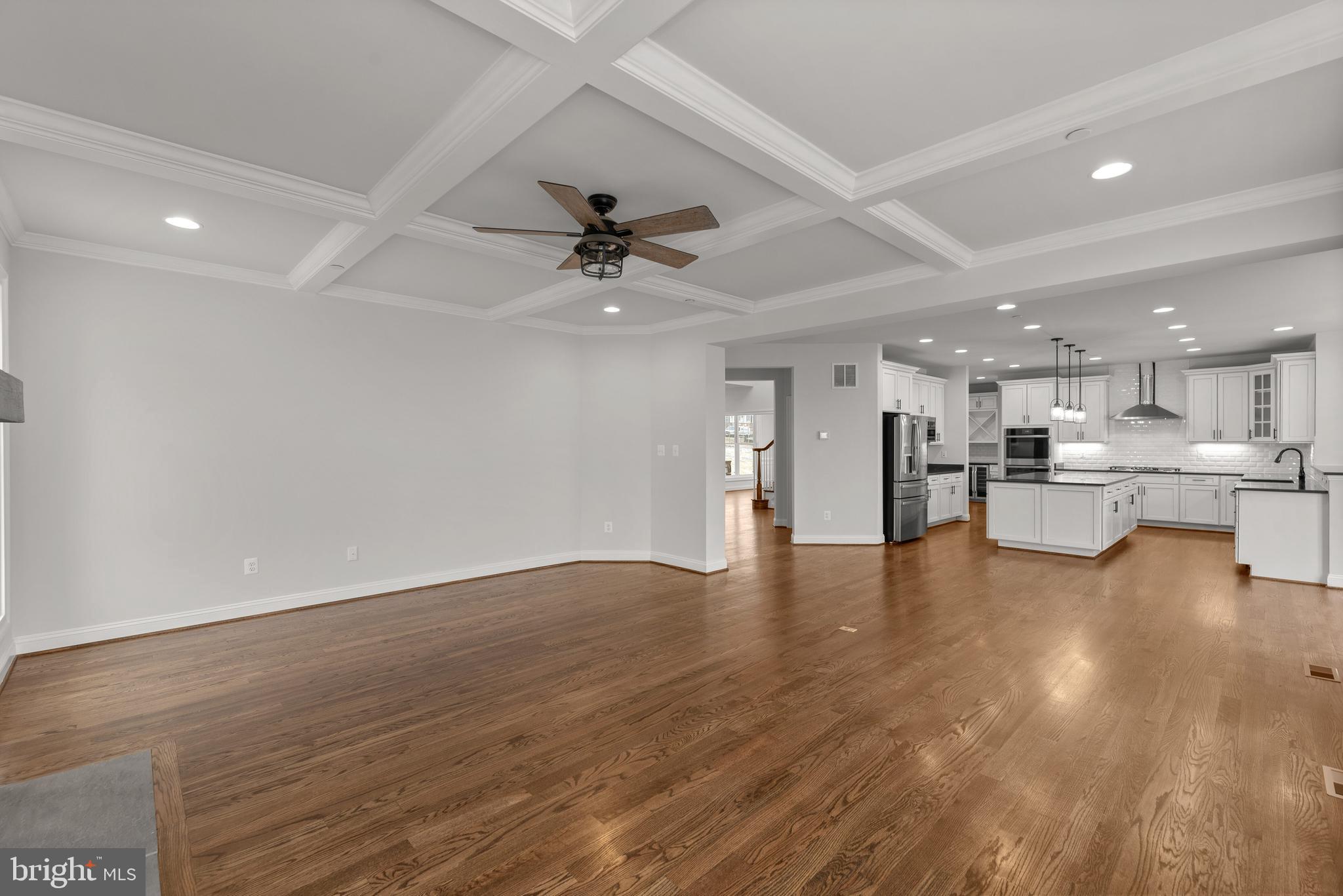 14628 Old Hanover Road, Unit TULARE Reisterstown, MD 21136 - Photo 18 of 60 a view of an empty room and kitchen view