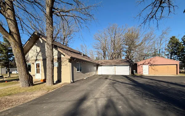 $249,000 | 230 Whipple Avenue, Hackensack, MN 56452