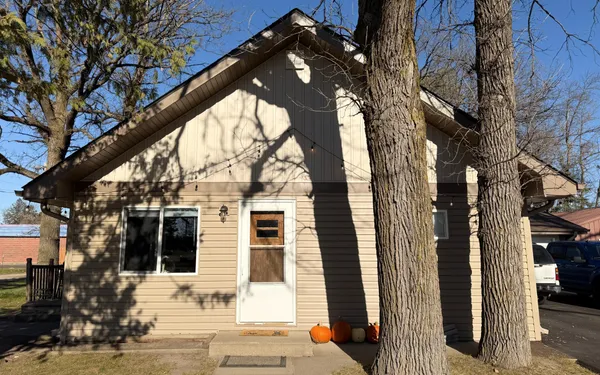 $249,000 | 230 Whipple Avenue, Hackensack, MN 56452