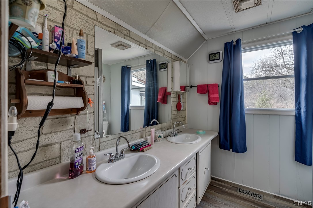 20710 Reasoner Road Brownville, NY 13601 - Photo 15 of 40 Bath