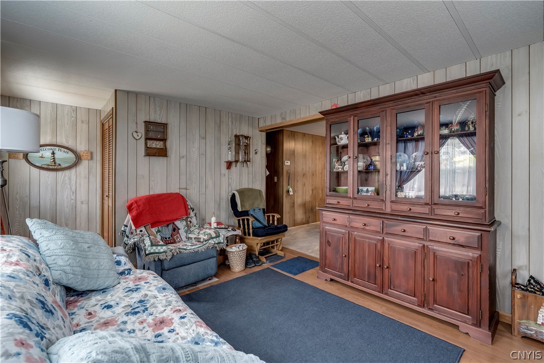 20710 Reasoner Road Brownville, NY 13601 - Photo 4 of 40 Living Room