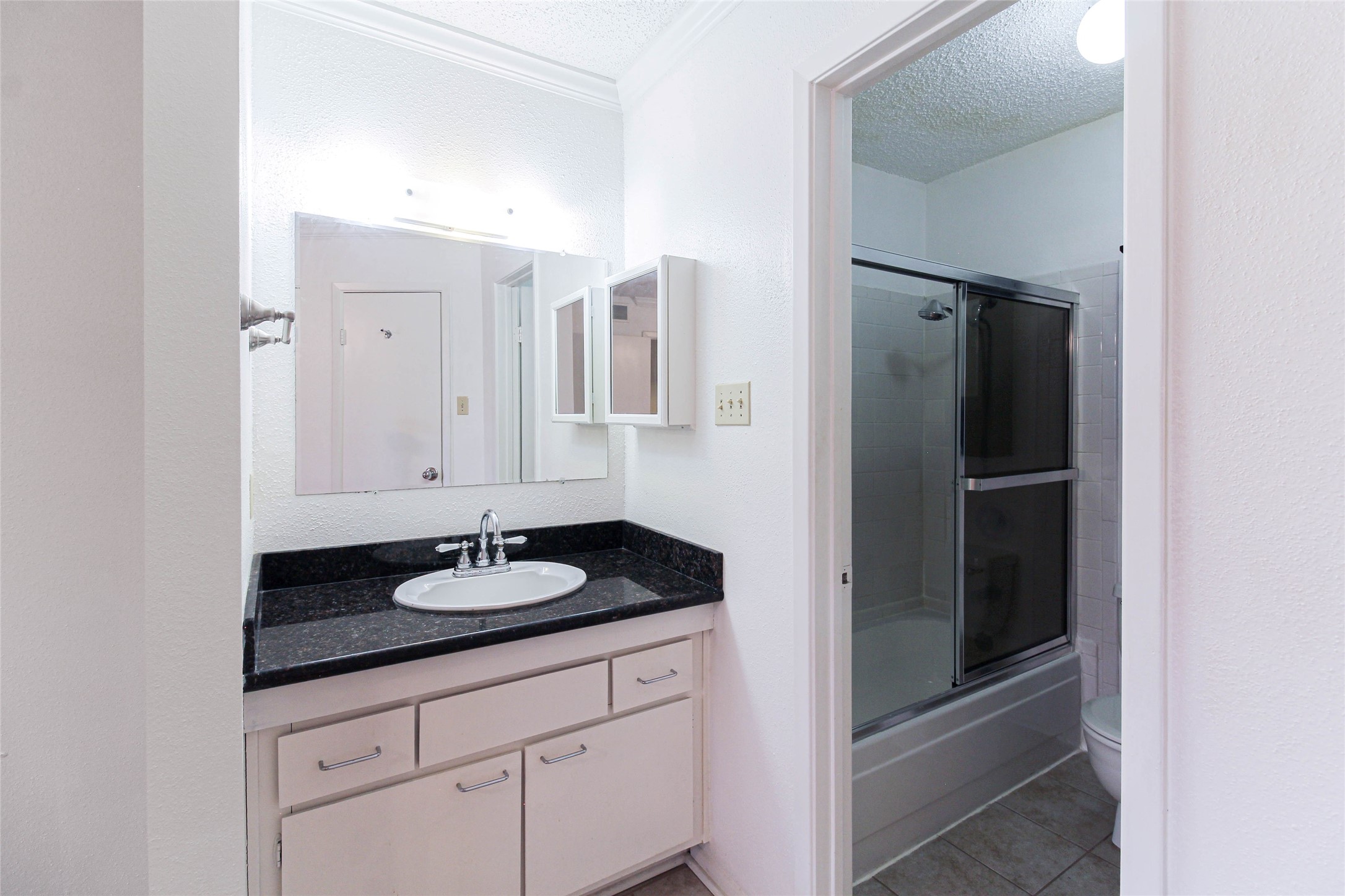 2800 Jeanetta Street, Unit 2204 Houston, TX 77063 - Photo 23 of 35