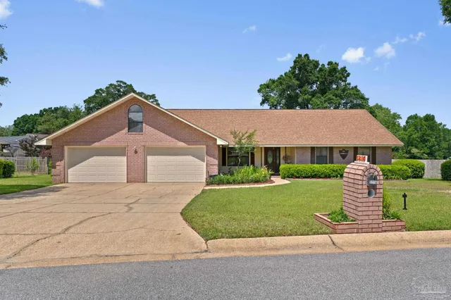 $449,900 | 5816 Forest Ridge Drive, Pensacola, FL 32526