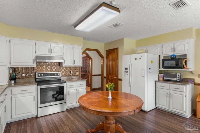 $449,900 | 5816 Forest Ridge Drive, Pensacola, FL 32526