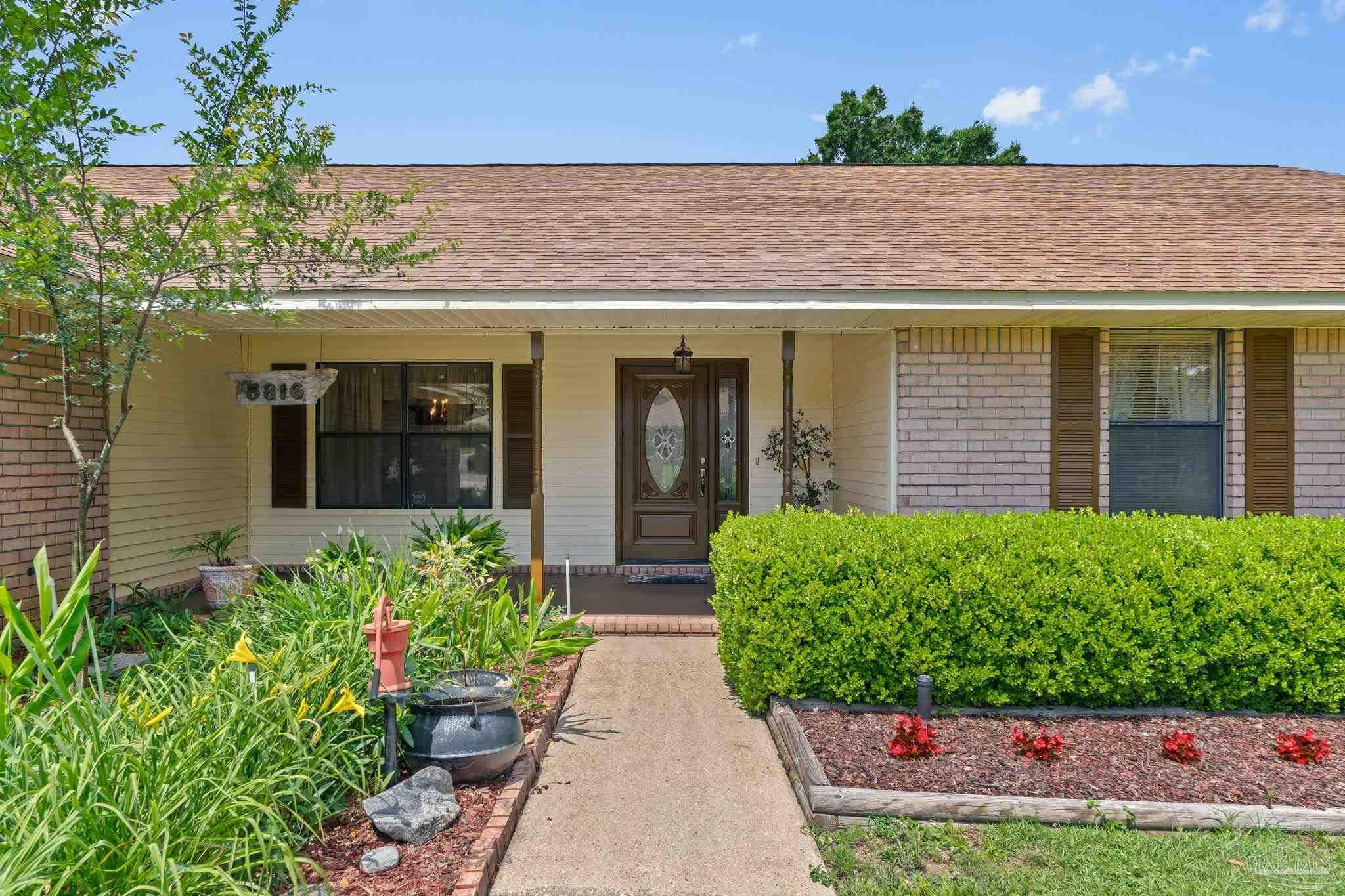 5816 Forest Ridge Drive Pensacola, FL 32526 - Photo 4 of 55