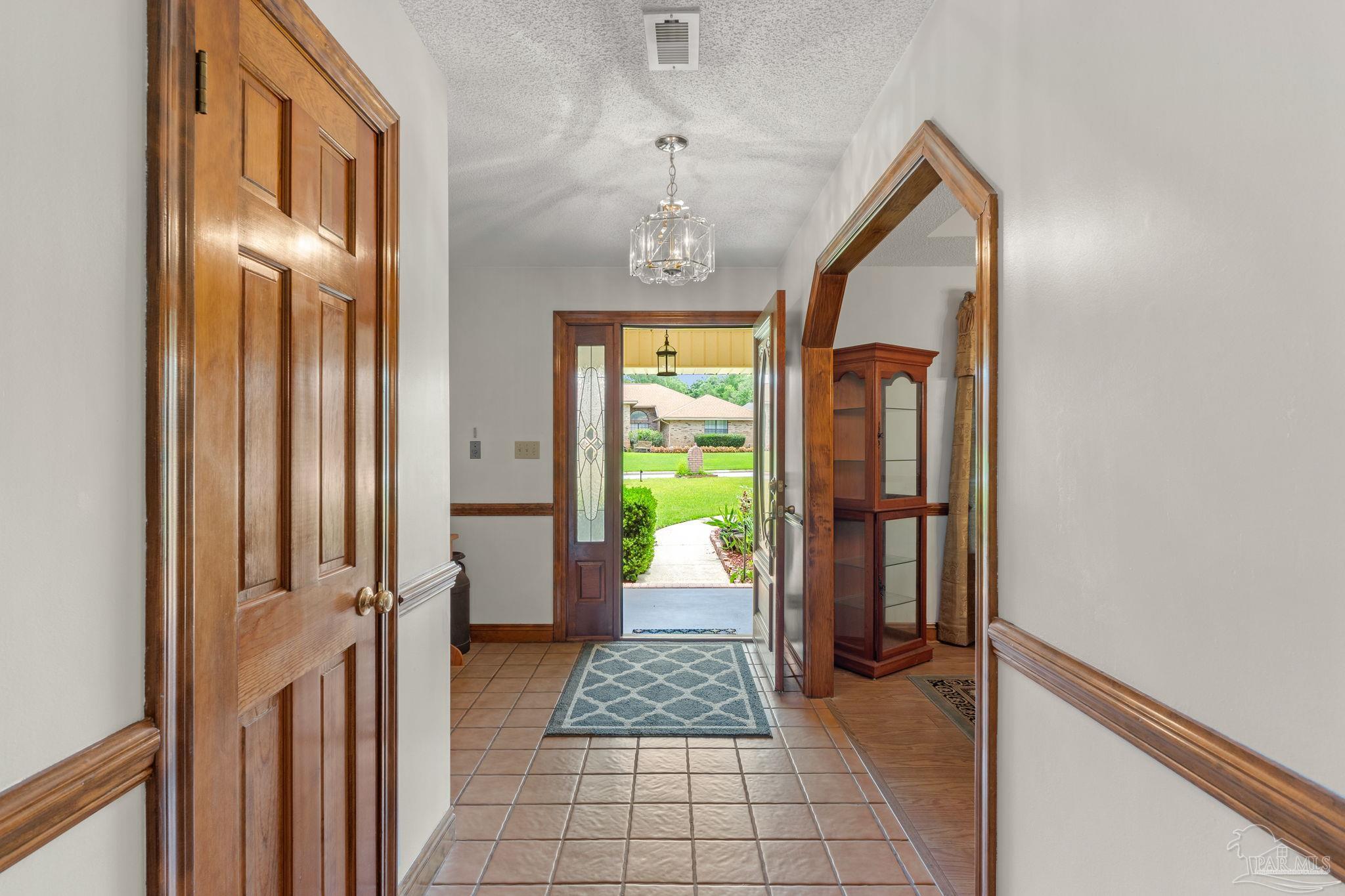 5816 Forest Ridge Drive Pensacola, FL 32526 - Photo 7 of 55