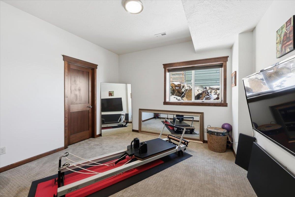 8814 East Ridgeline Lane Spokane, WA 99217 - Photo 38 of 49