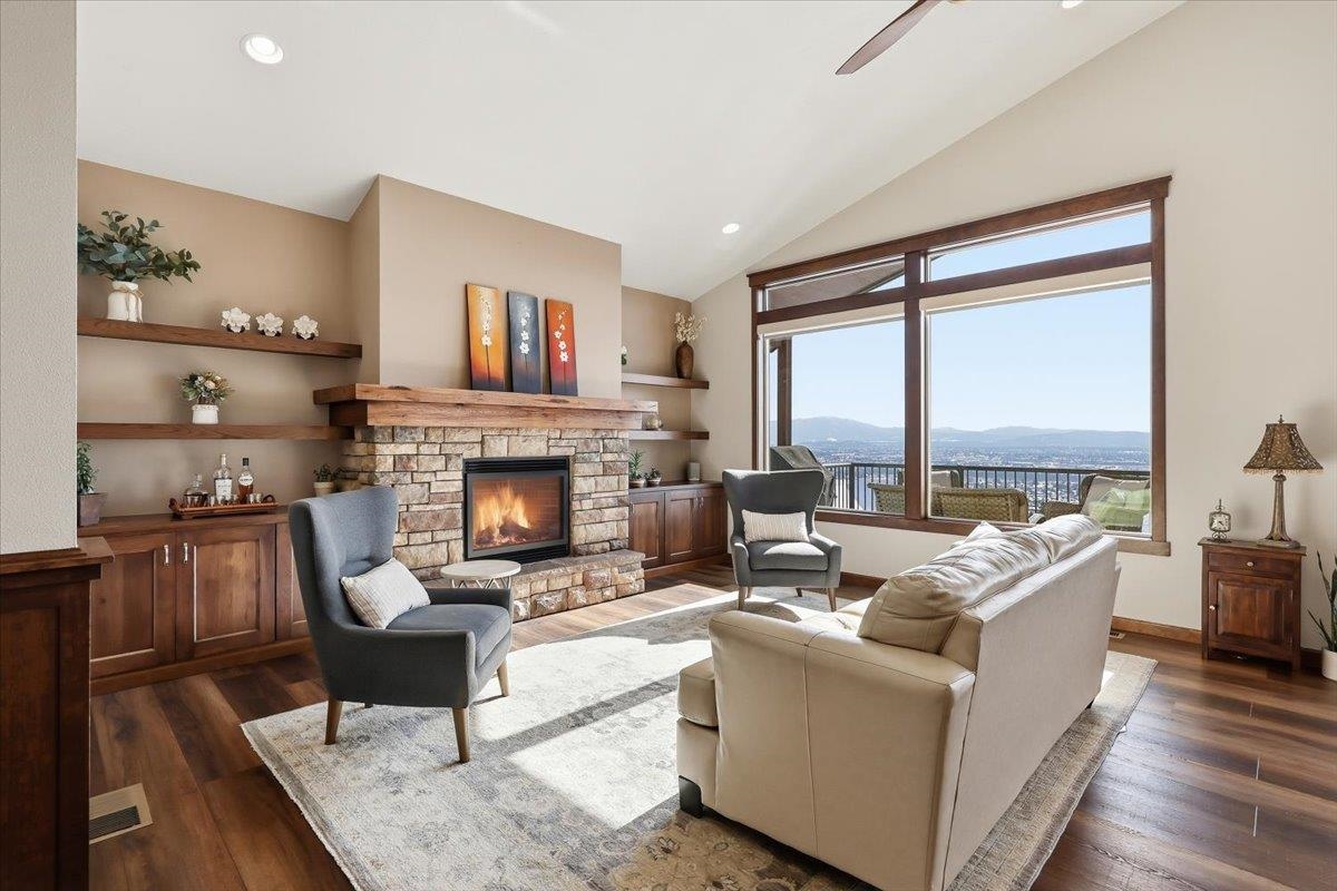 8814 East Ridgeline Lane Spokane, WA 99217 - Photo 8 of 49