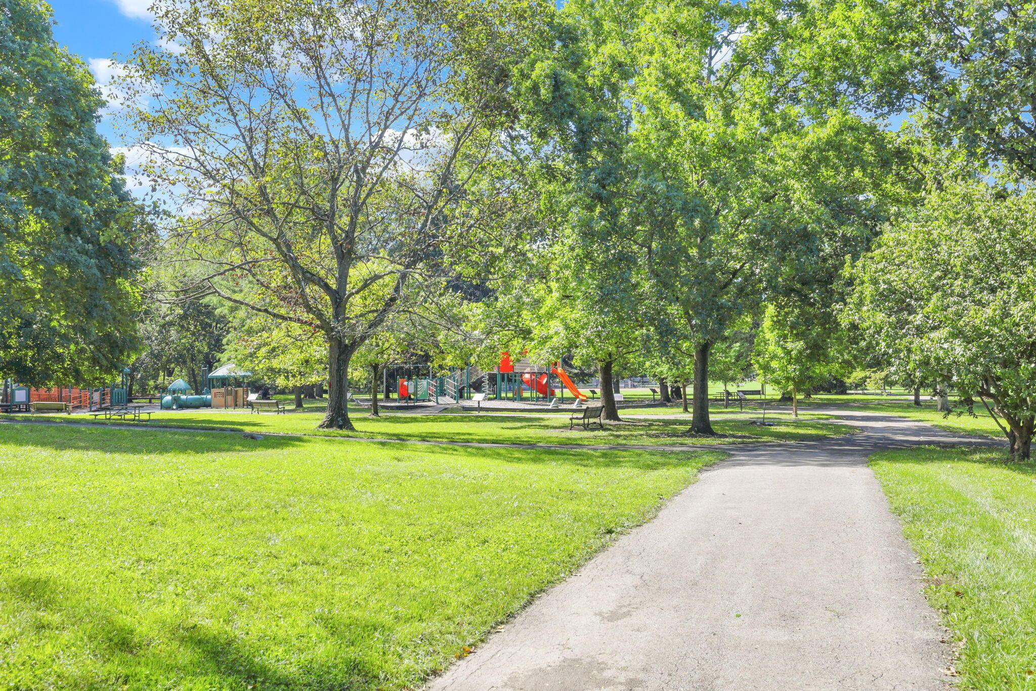 2669 Nottingham Road Columbus, OH 43221 - Photo 73 of 107 73-web-or-mls-0N4A0402