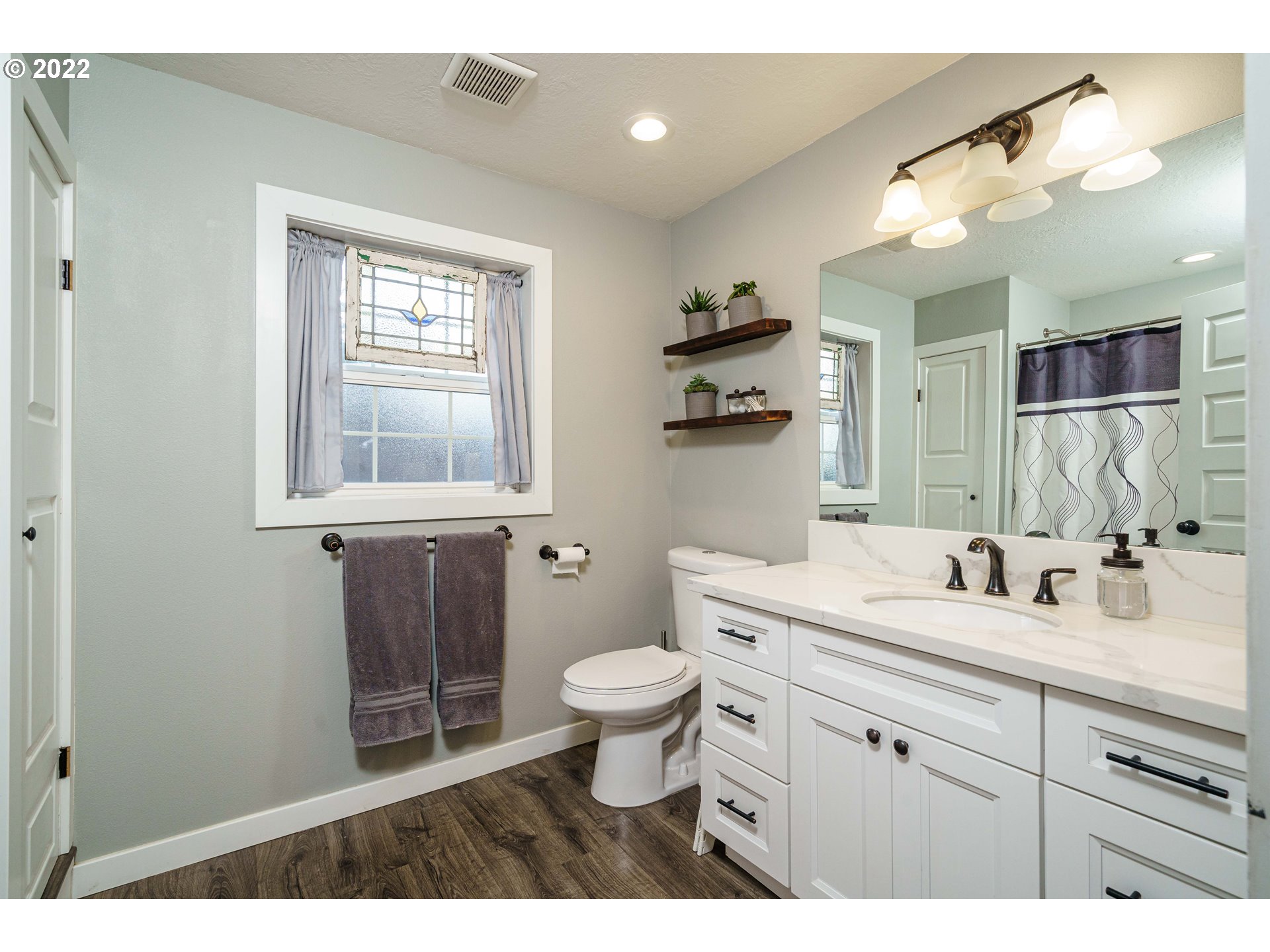 8563 Southeast Roots Road Clackamas, OR 97015 - Photo 17 of 30 Gallery Image 17