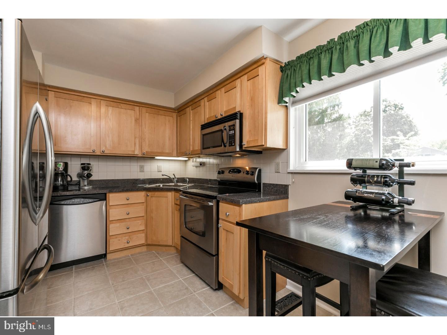 26 Grubb Road Malvern, PA 19355 - Photo 5 of 25 Kitchen
