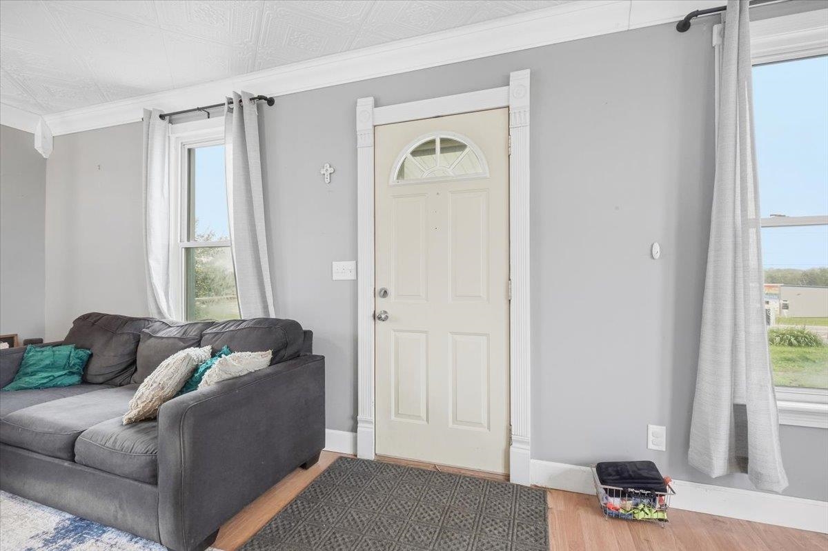 596 Portland Road Waterloo, WI 53594 - Photo 5 of 46 Gallery Image 5