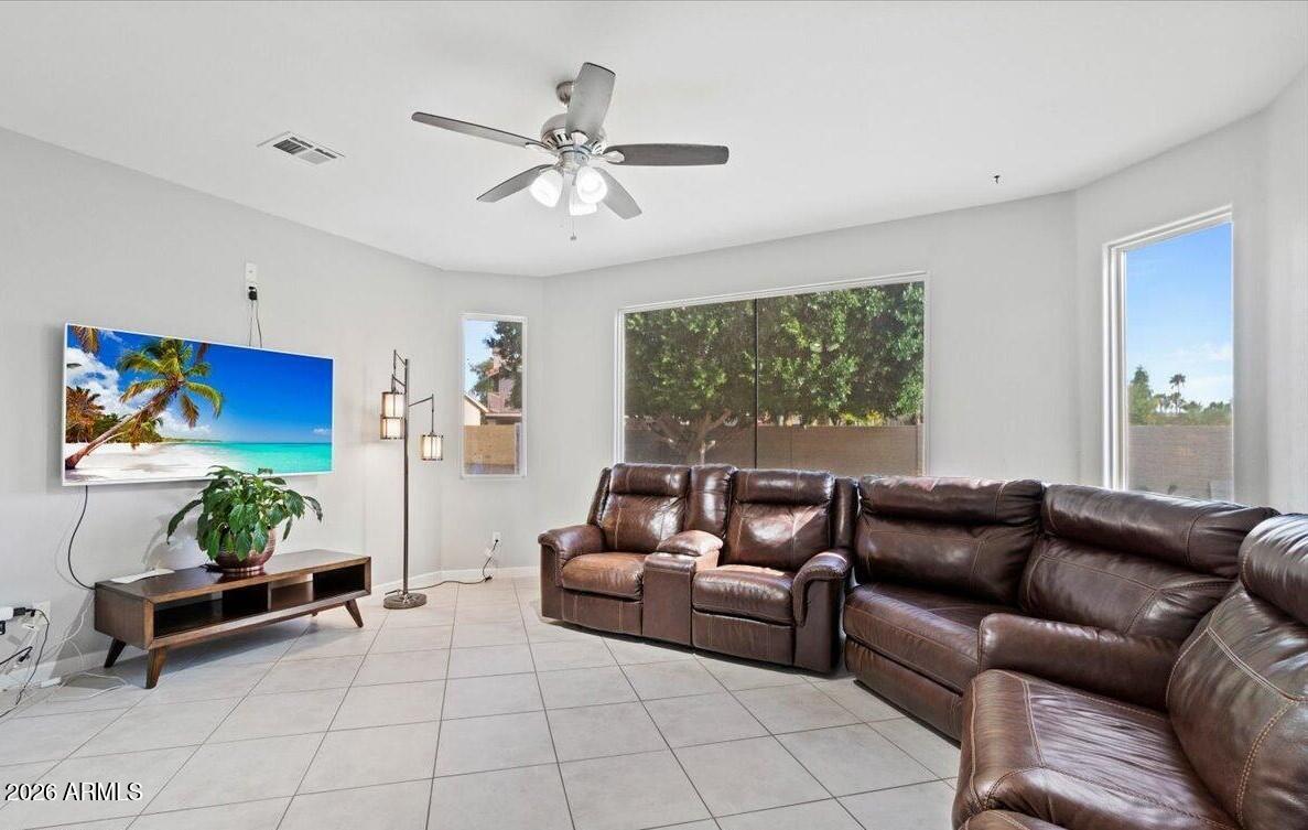 6361 West Deer Valley Road Glendale, AZ 85308 - Photo 7 of 50 20260310205534419811000000-o