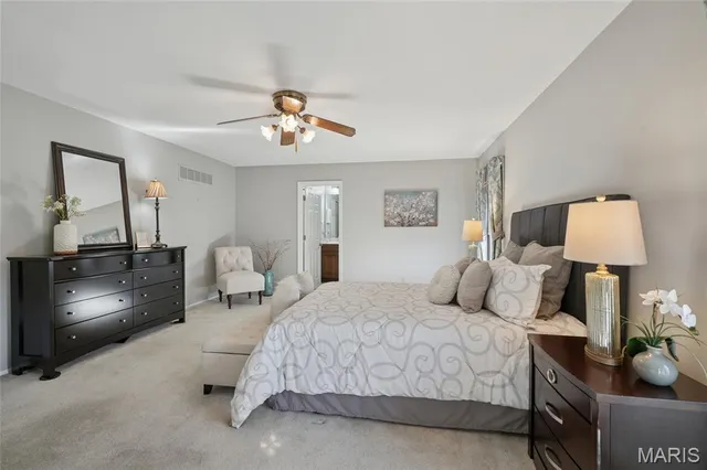 $550,000 | 12848 Haverton Drive, Creve Coeur, MO 63141