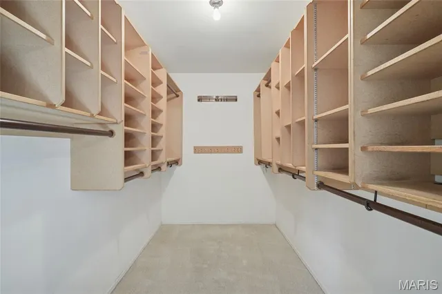 $550,000 | 12848 Haverton Drive, Creve Coeur, MO 63141