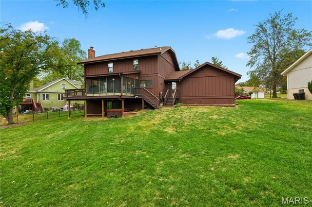 $550,000 | 12848 Haverton Drive, Creve Coeur, MO 63141