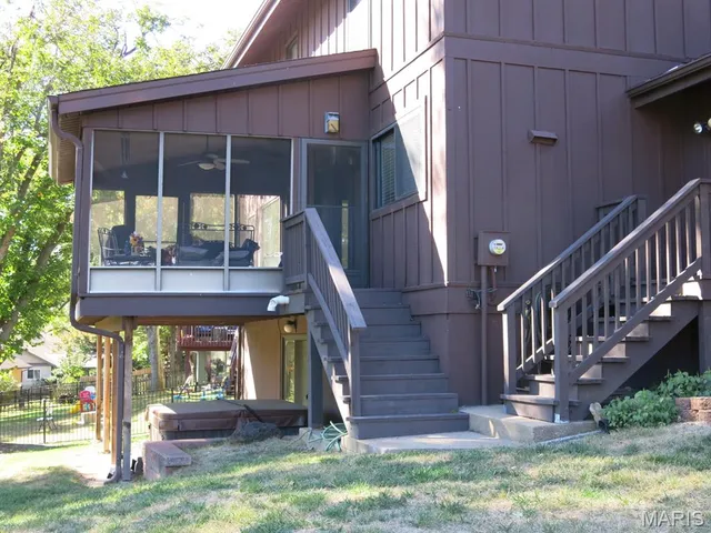 $550,000 | 12848 Haverton Drive, Creve Coeur, MO 63141