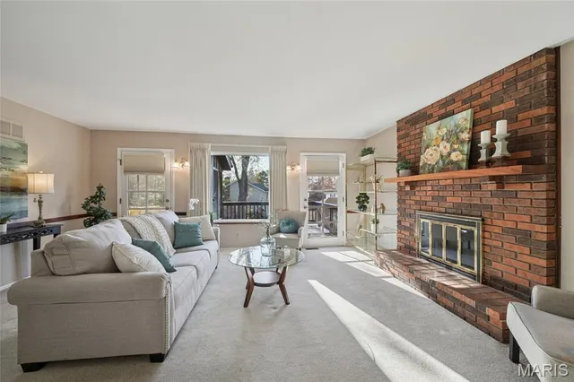 $550,000 | 12848 Haverton Drive, Creve Coeur, MO 63141