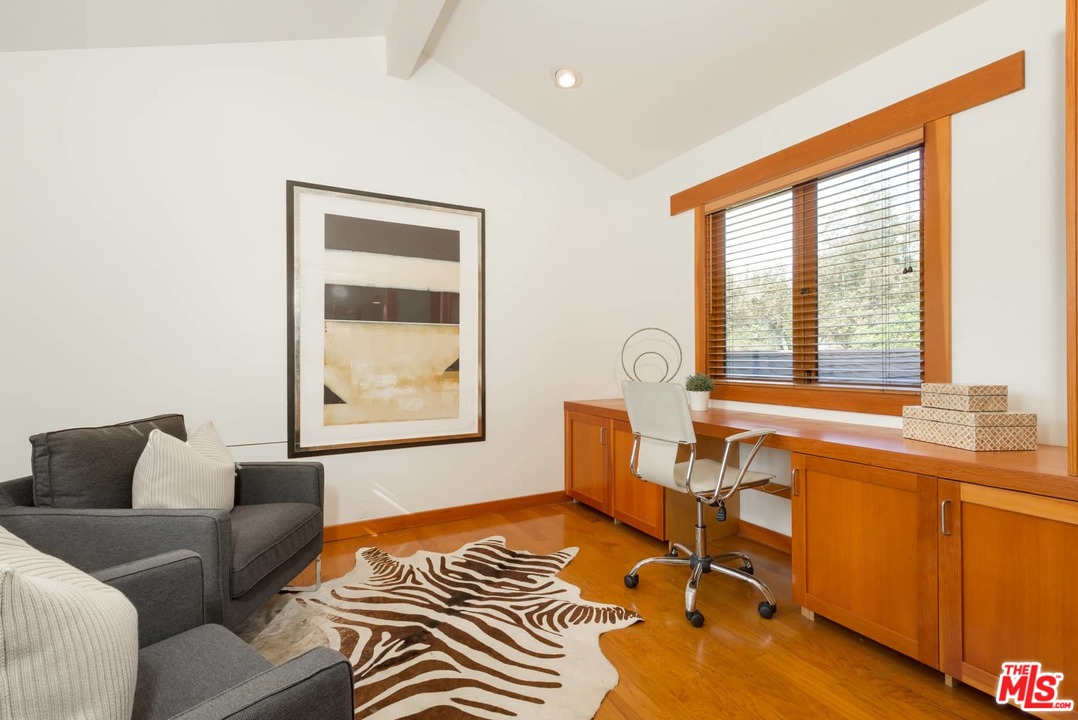 12 Latimer Road Santa Monica, CA 90402 - Photo 23 of 29 Gallery Image 23