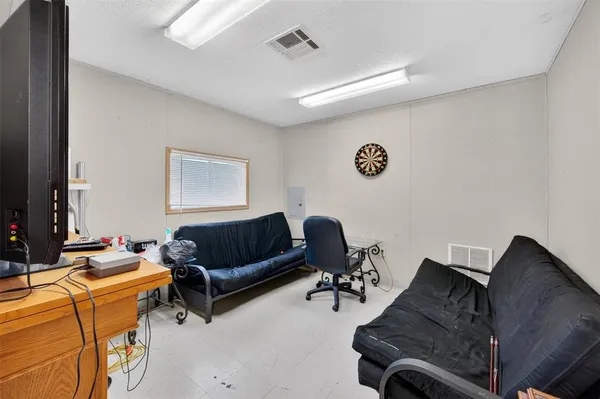 $115,000 | 11716 County Road 4037, Kemp, TX 75143