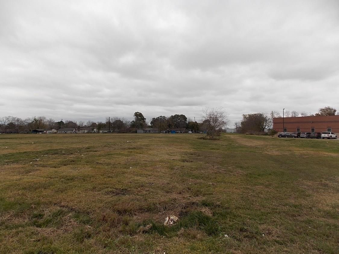 2619 Red Bluff Road Pasadena, TX 77506 - Photo 7 of 9