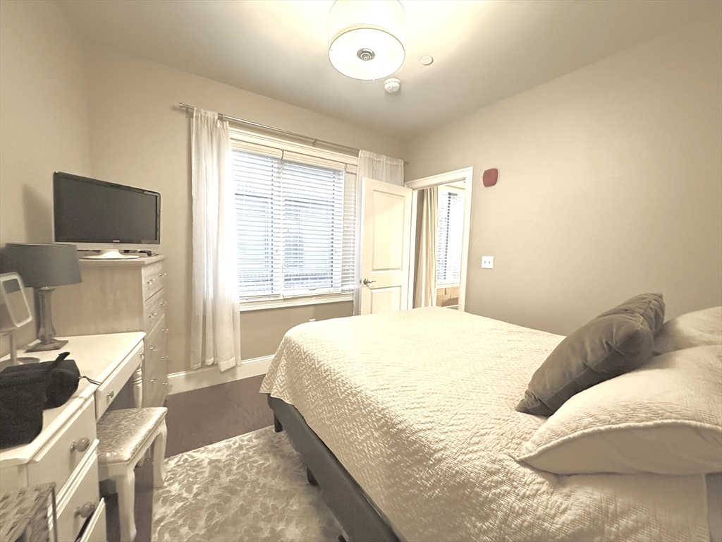 371 Main Street, Unit 7 Woburn, MA 01801 - Photo 6 of 8