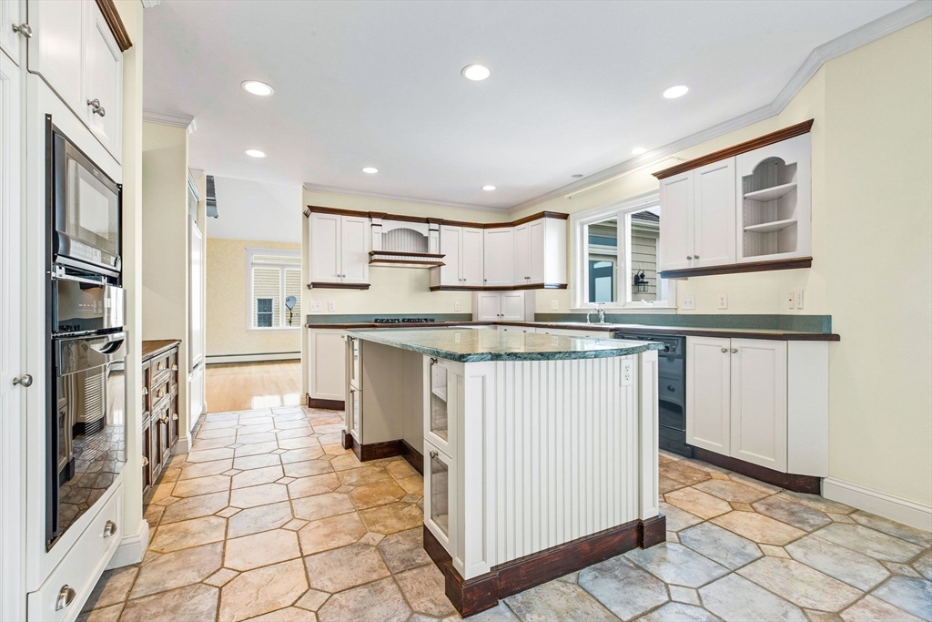 42 Oak Bluff Circle, Unit H Plymouth, MA 02360 - Photo 27 of 32