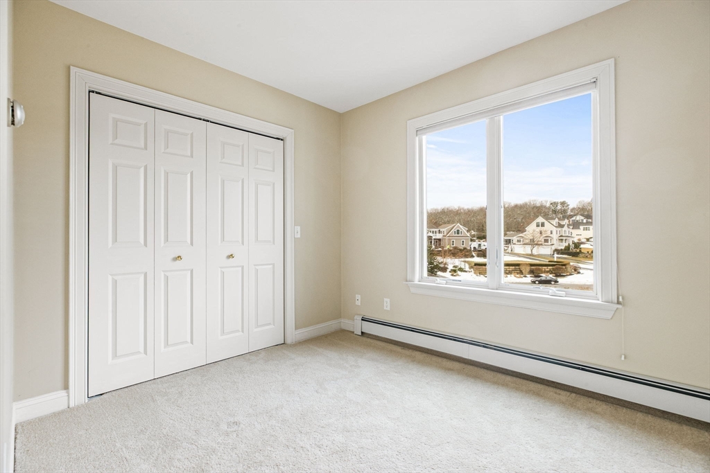 42 Oak Bluff Circle, Unit H Plymouth, MA 02360 - Photo 9 of 32