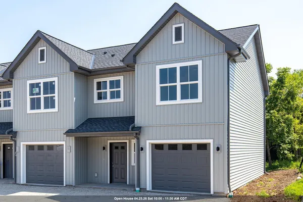 $309,900 | 1084 West 20th Avenue, Oshkosh, WI 54902