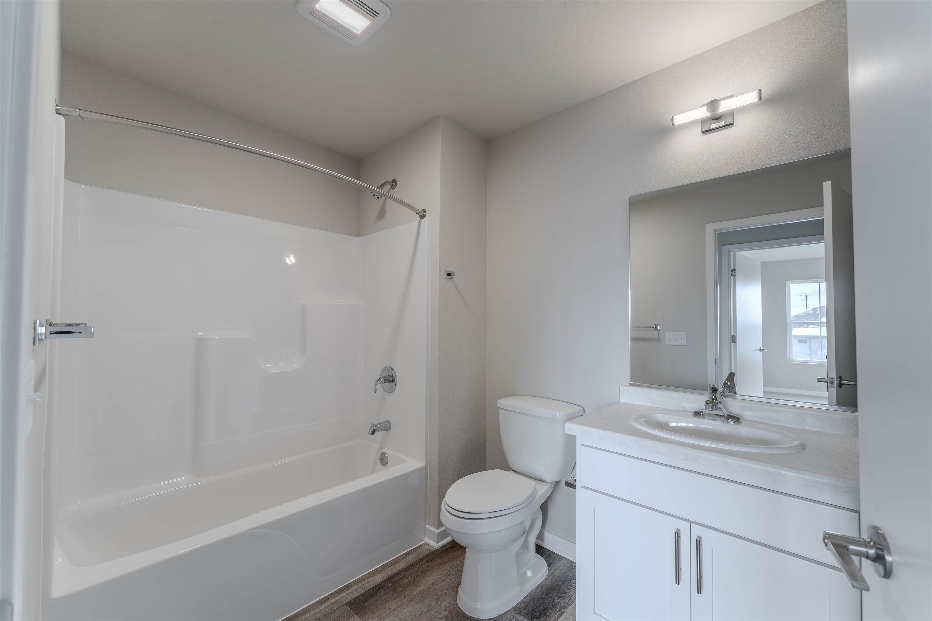 1084 West 20th Avenue Oshkosh, WI 54902 - Photo 25 of 31
