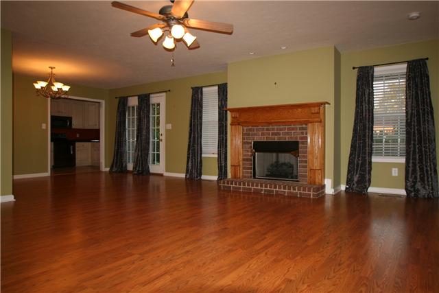 174 Abbey Road Gallatin, TN 37066 - Photo 4 of 20