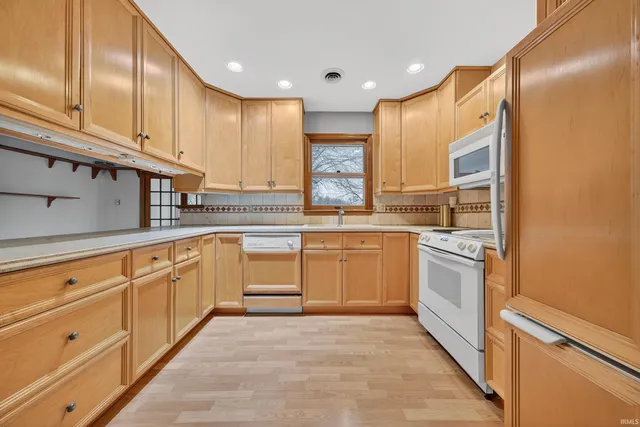 $195,000 | 6922 Bloom Drive, Greentown, IN 46936