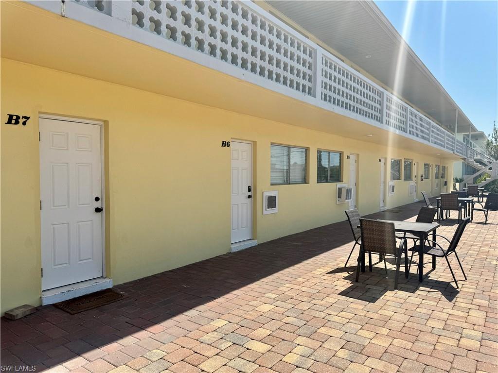 473 12th Avenue South, Unit B7 Naples, FL 34102 - Photo 18 of 21 View of patio / terrace