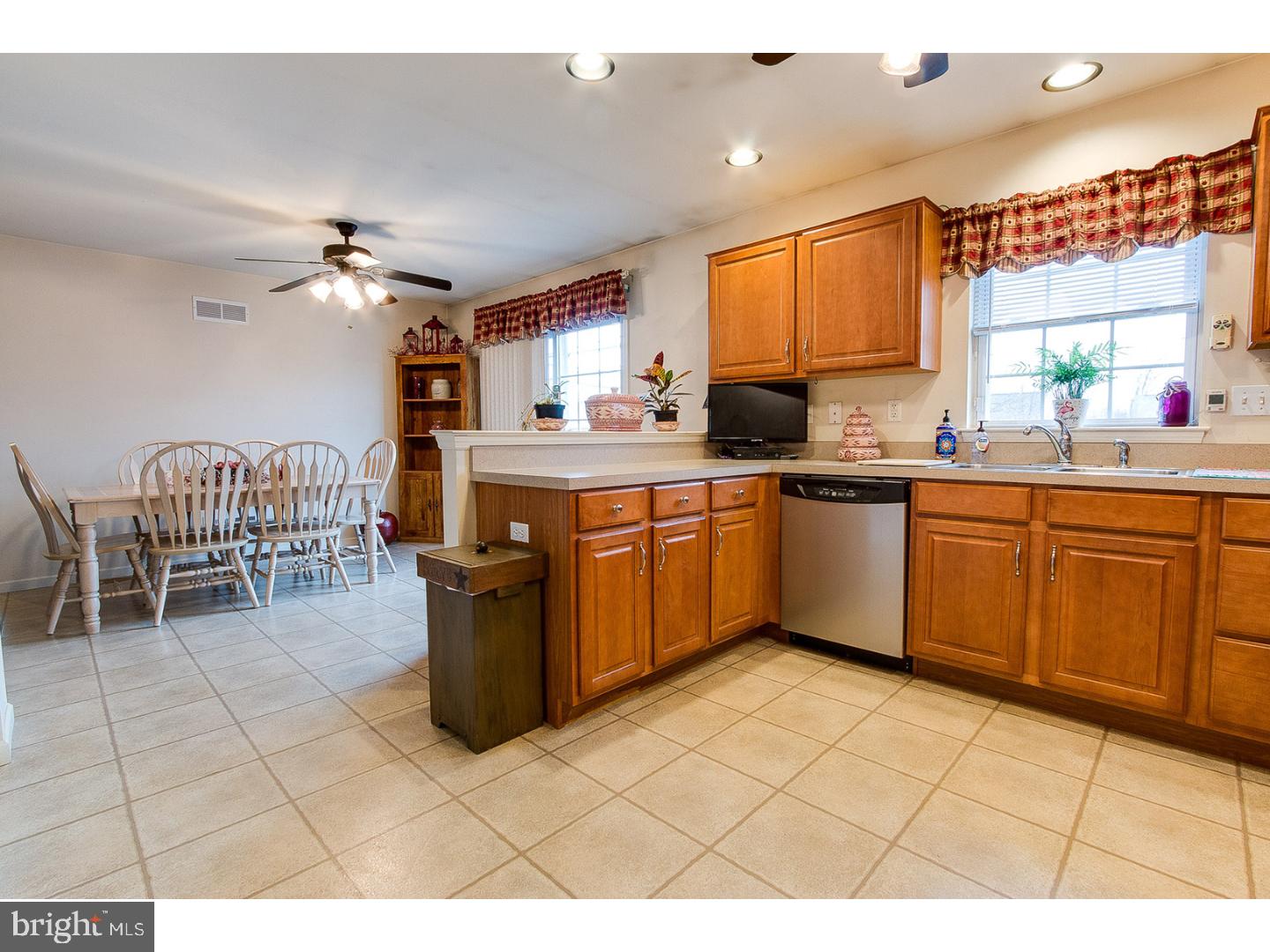 123 Running Creek Drive Sinking Spring, PA 19608 - Photo 10 of 25 Gallery Image 10