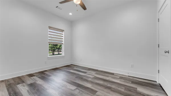 $1,800 | 403 Oak Drive, Kingsland, TX 78639