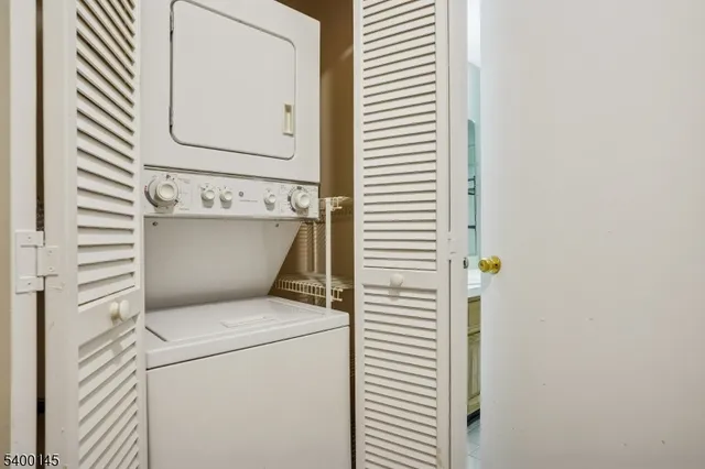 $1,950 | 11 Ray Court, Unit 11, Bedminster, NJ 07921