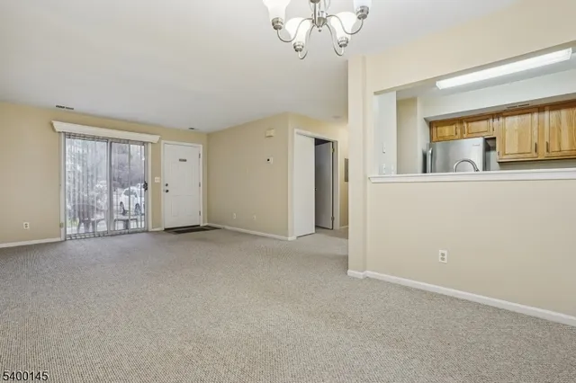 $1,950 | 11 Ray Court, Unit 11, Bedminster, NJ 07921