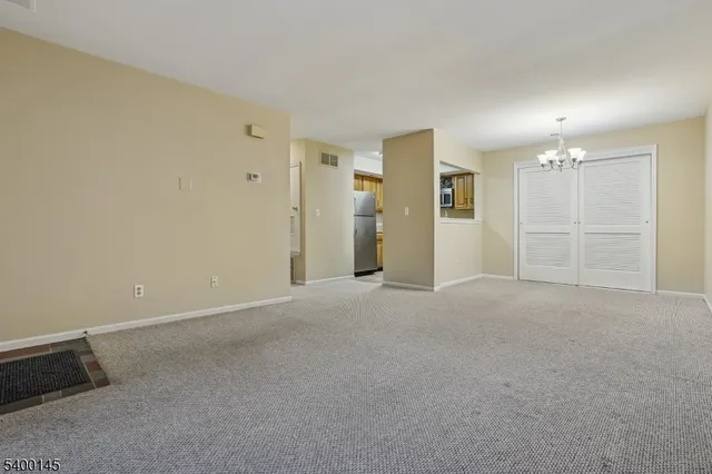 $1,950 | 11 Ray Court, Unit 11, Bedminster, NJ 07921