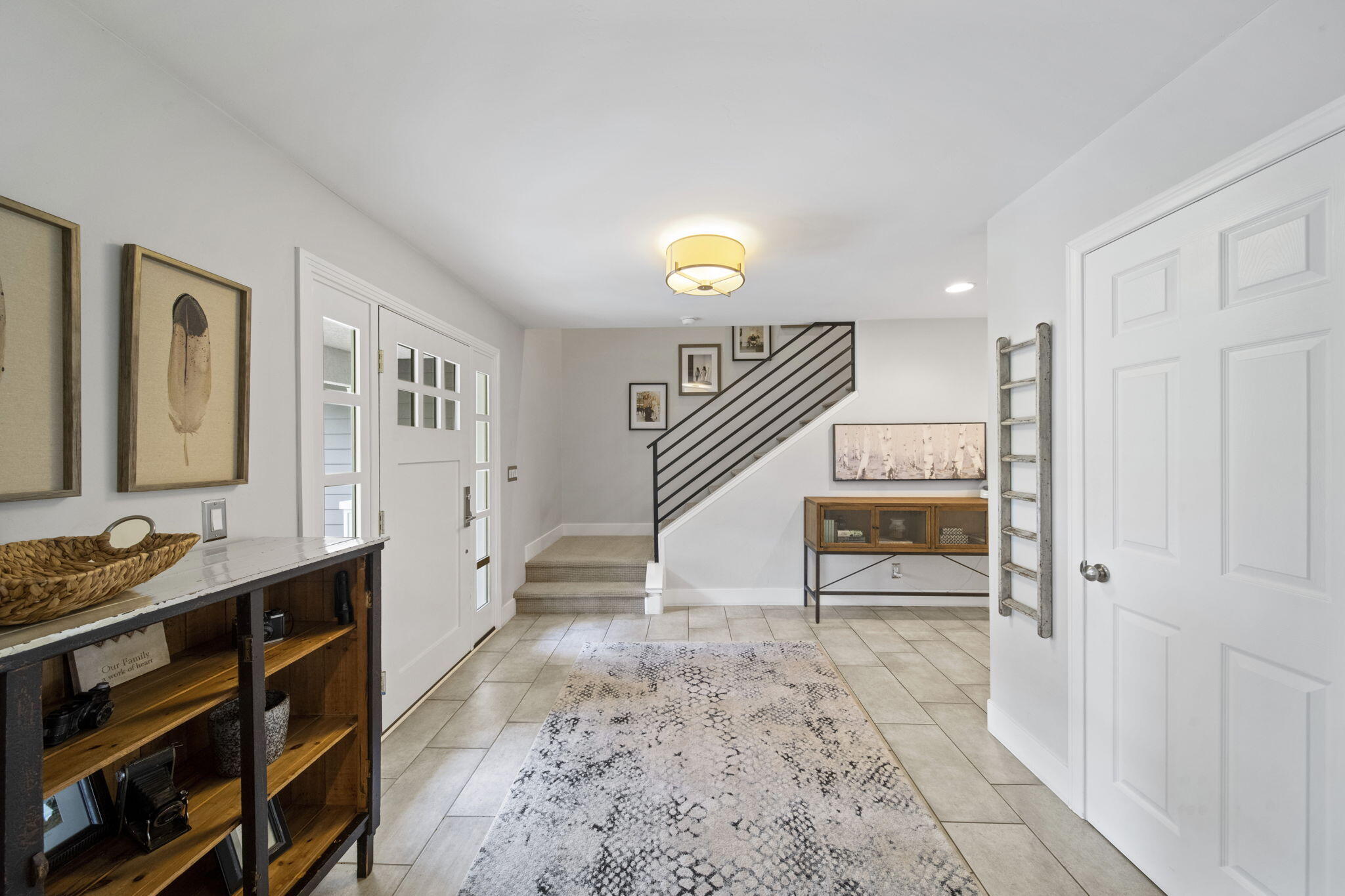 31098 Del Rey Road Temecula, CA 92591 - Photo 12 of 75 foyer