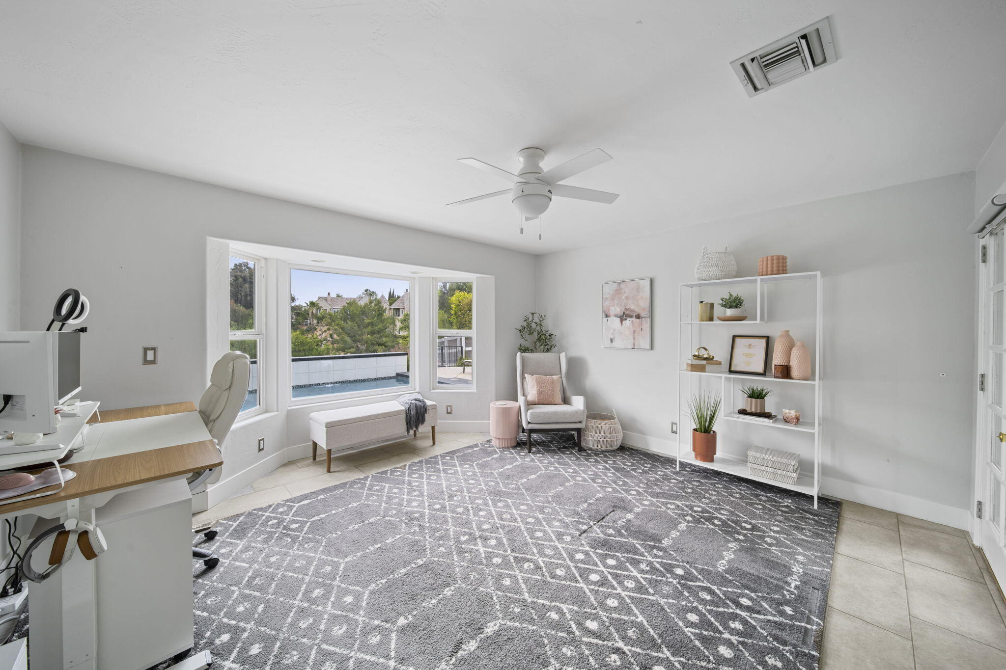 31098 Del Rey Road Temecula, CA 92591 - Photo 16 of 75 office